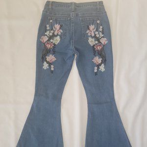 SHEIN Blue Floral Embroidered Women's Jeans